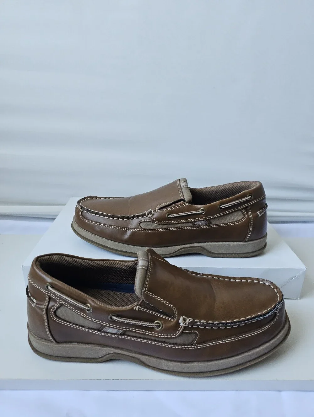 Stone Canyon Men's Brown Slip-On Boat Shoes / Loafers - Size 8.5M